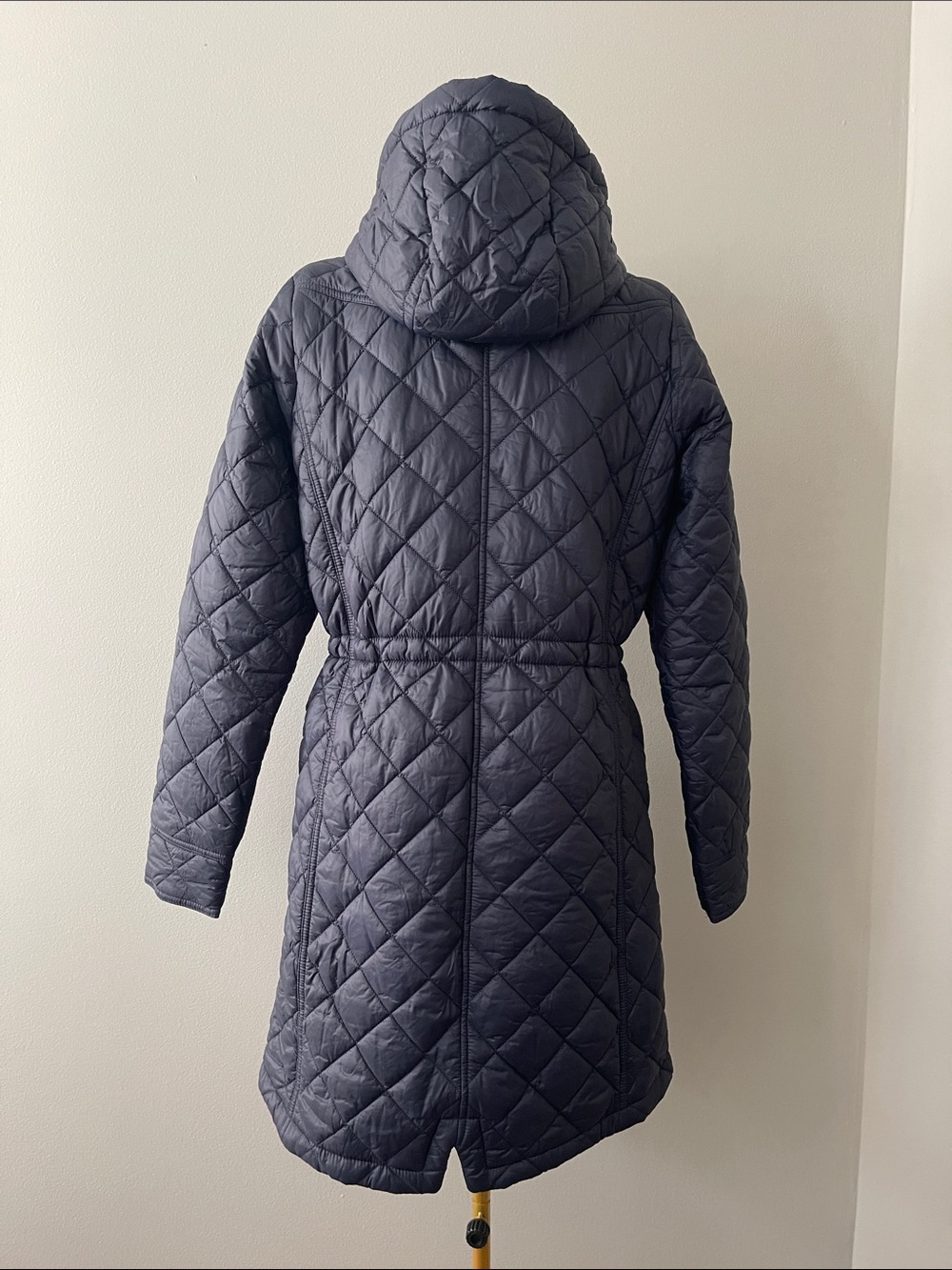 Barbour Quilted Hooded Puffer Coat - Navy - Picture 6 of 7